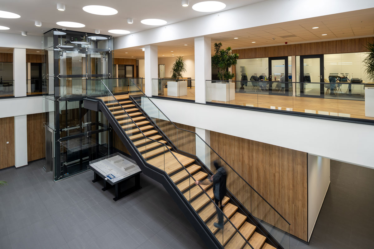 Commercial & Corporate Architecture
