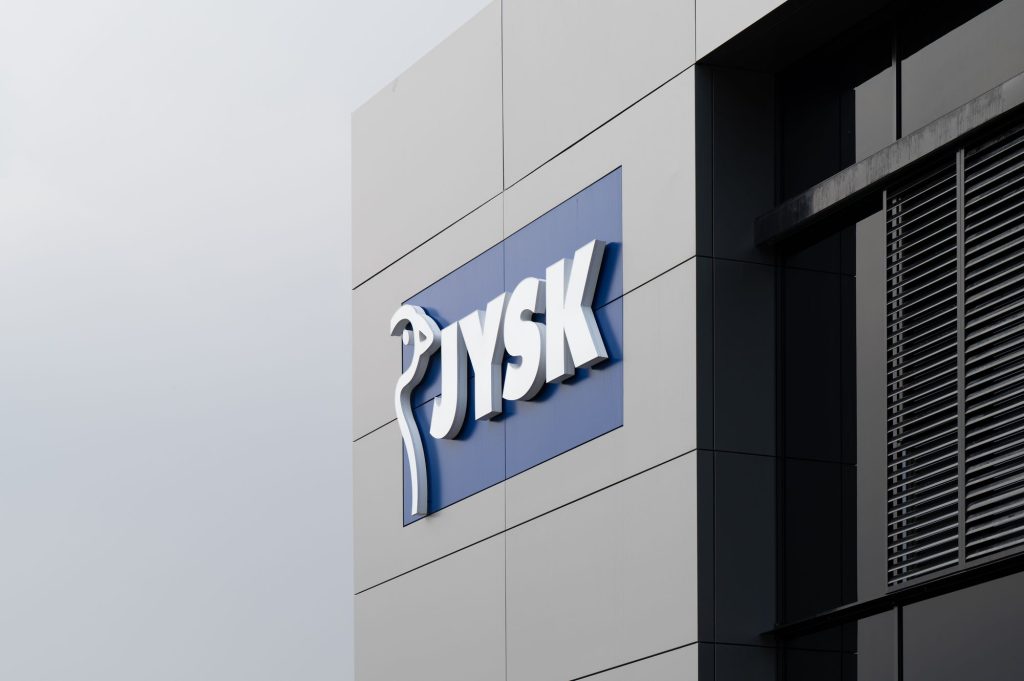 JYSK — Administration building in JYSK Distribution Centre Ecser, Hungary