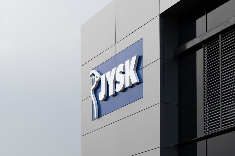 JYSK — Administration building in JYSK Distribution Centre Ecser, Hungary